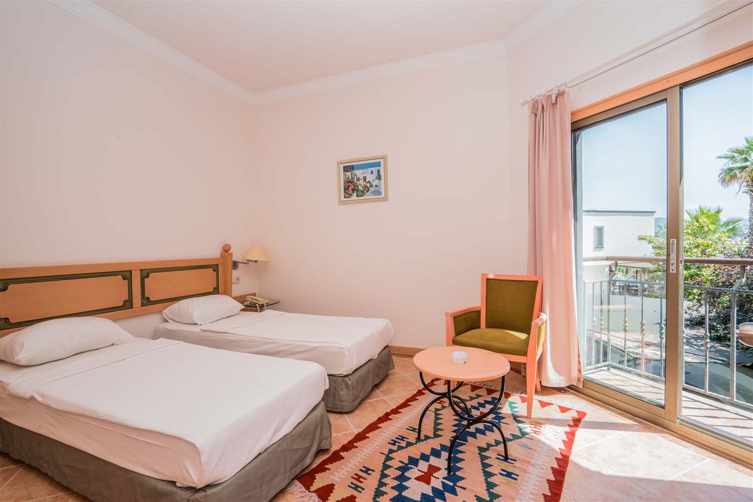 Mira Beach Resort oda galerisi 10